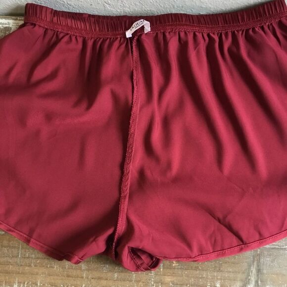 Satin feel pj shorts soft silky dark red elastic waist - Picture 7 of 9